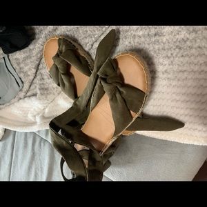 Old navy sage green platform sandals